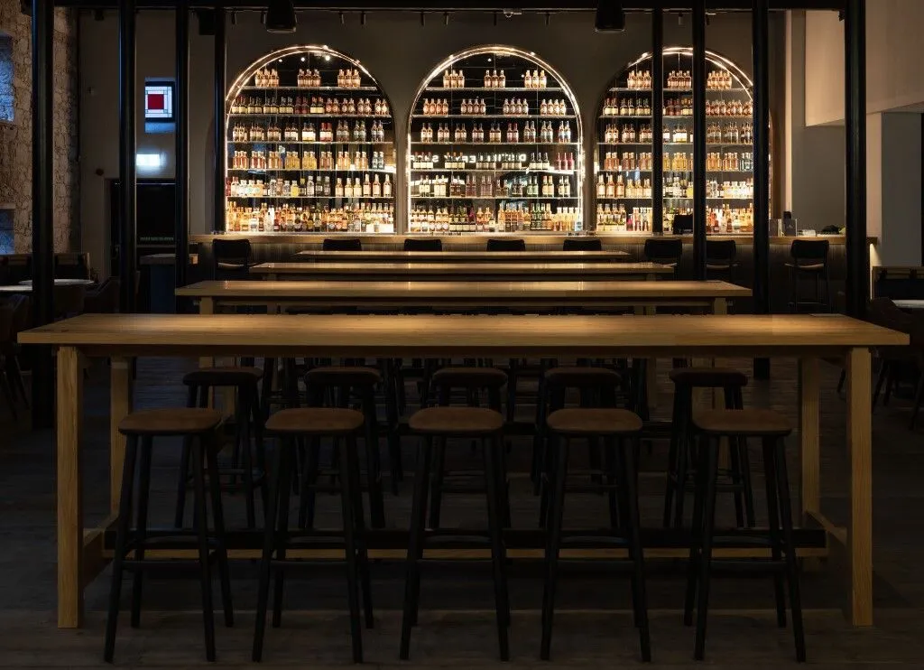 Midleton-Distillery-Main-Bar